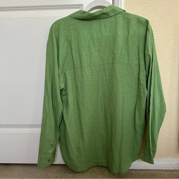 Abercrombie & Fitch Button Up Long Sleeve - Picture 3 of 3